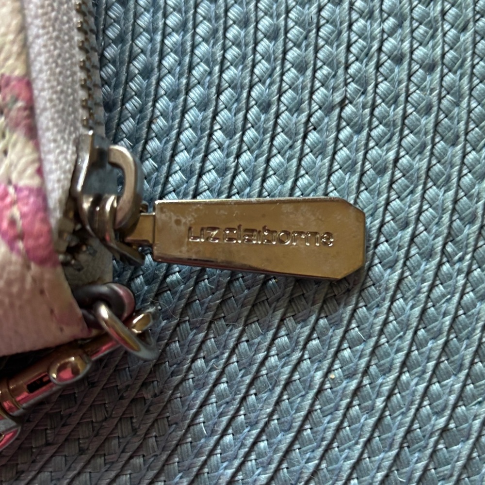 Liz Claiborne White and Pink Floral Wallet - Picture 7 of 10